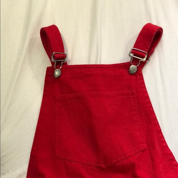 SOLD || REPOSH - NEW red overalls forever 21 - Picture 5 of 13